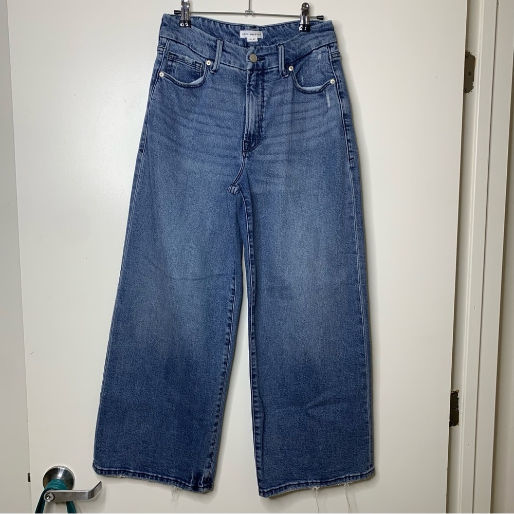 High-Waist Wide Leg Women's Jeans in Medium Blue - Picture 2 of 4